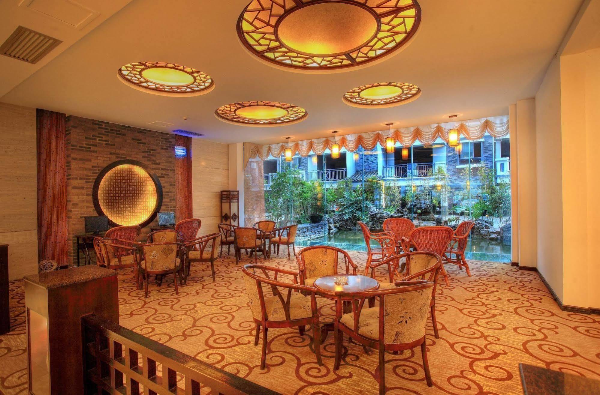 Jasper International Hotel Yangshuo Dış mekan fotoğraf